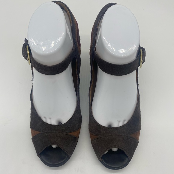 Croft &B Barrow Sole(Sense)ability Suede Open Toe Heels - Picture 6 of 11